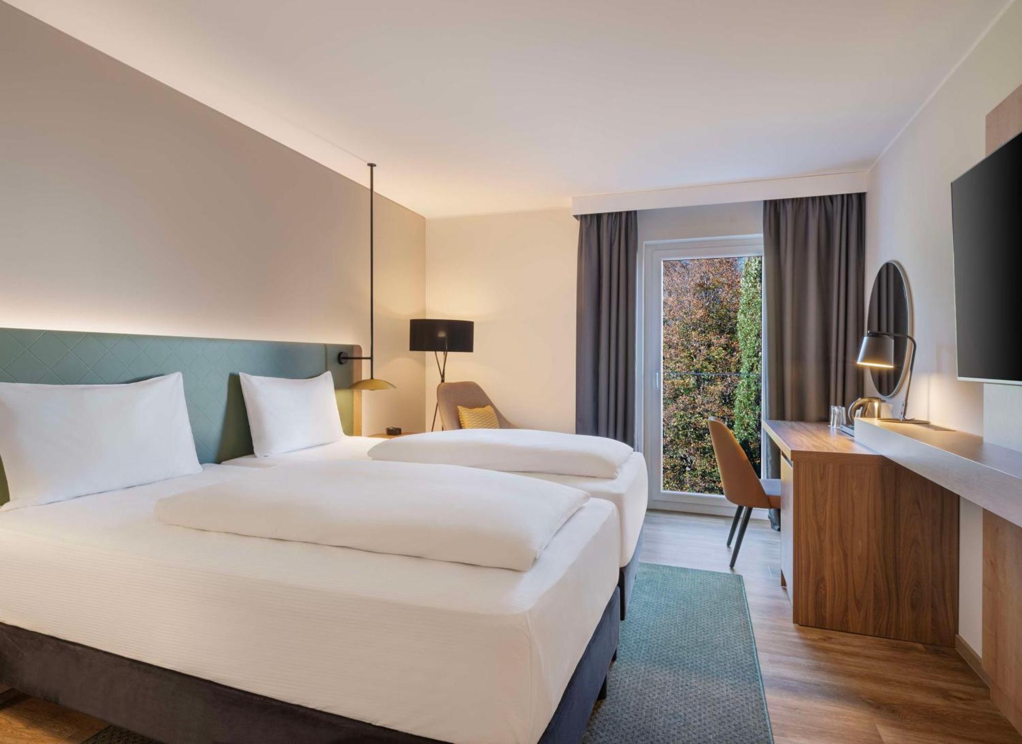 Hilton Garden Inn Innsbruck Tivoli Экстерьер фото